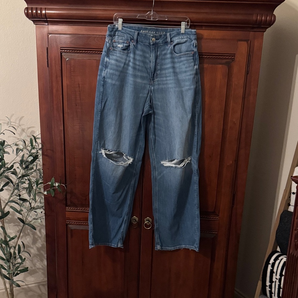 American Eagle Outfitters Women’s Wide Leg Distressed Jeans Size 14LONG